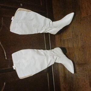 Tall WIDE CALF white Boots Size 11 New w/o box